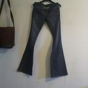 FRANKIE B. SZ 6 EUC EMBELLISHED FLARE JEANS